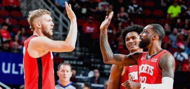 黑马崭露头角，谁能冲击冠军宝座？的简单介绍